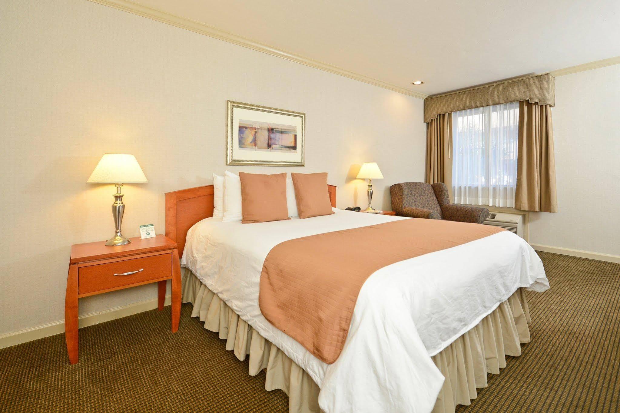 Surestay Plus Hotel By Best Western Mountain View Oda fotoğraf