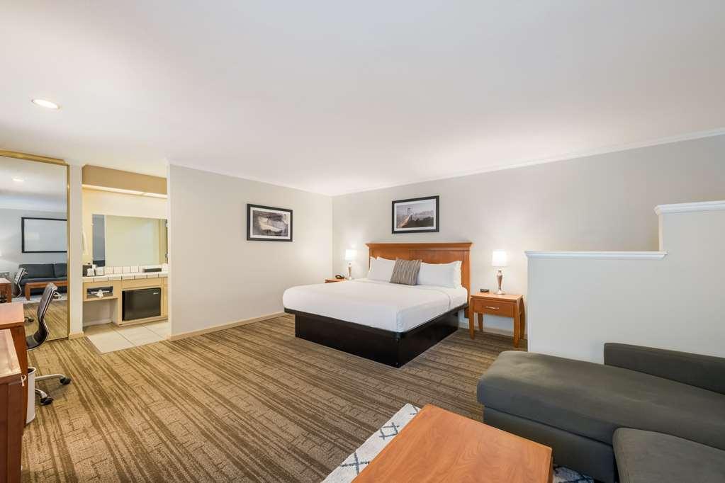 Surestay Plus Hotel By Best Western Mountain View Oda fotoğraf