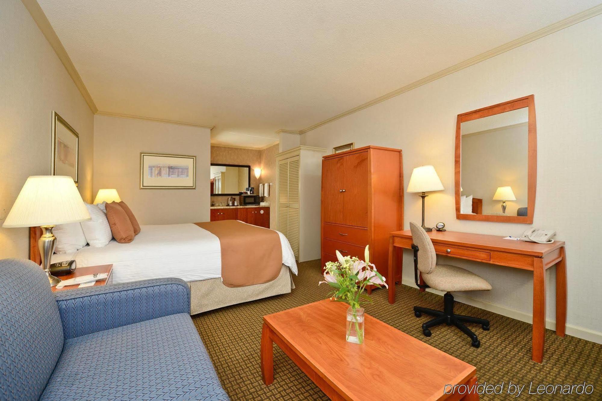 Surestay Plus Hotel By Best Western Mountain View Oda fotoğraf